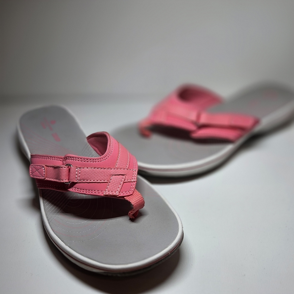 Clarks Cloudsteppers Women's Size 9 Pink Sandals